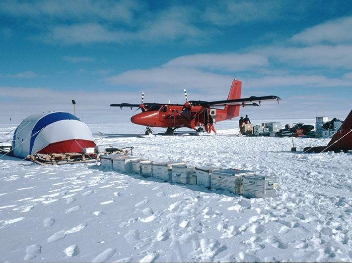 Plane ice sheets